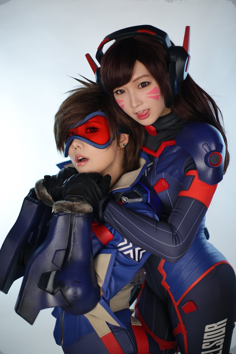 Illustration for article titled Overwatch Cosplay With An Esports Spin